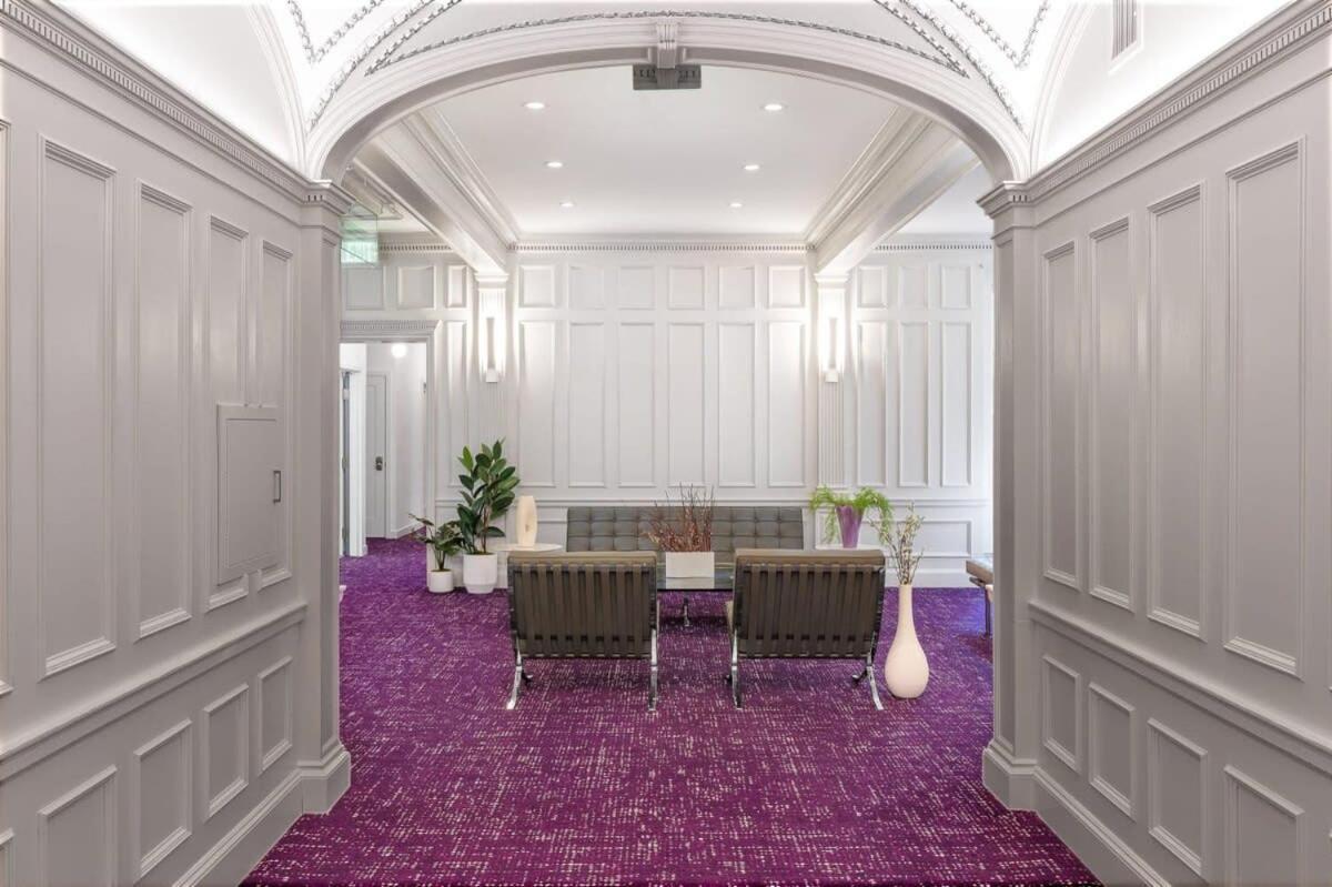 Modern In Historic - Unit #402 Appartement